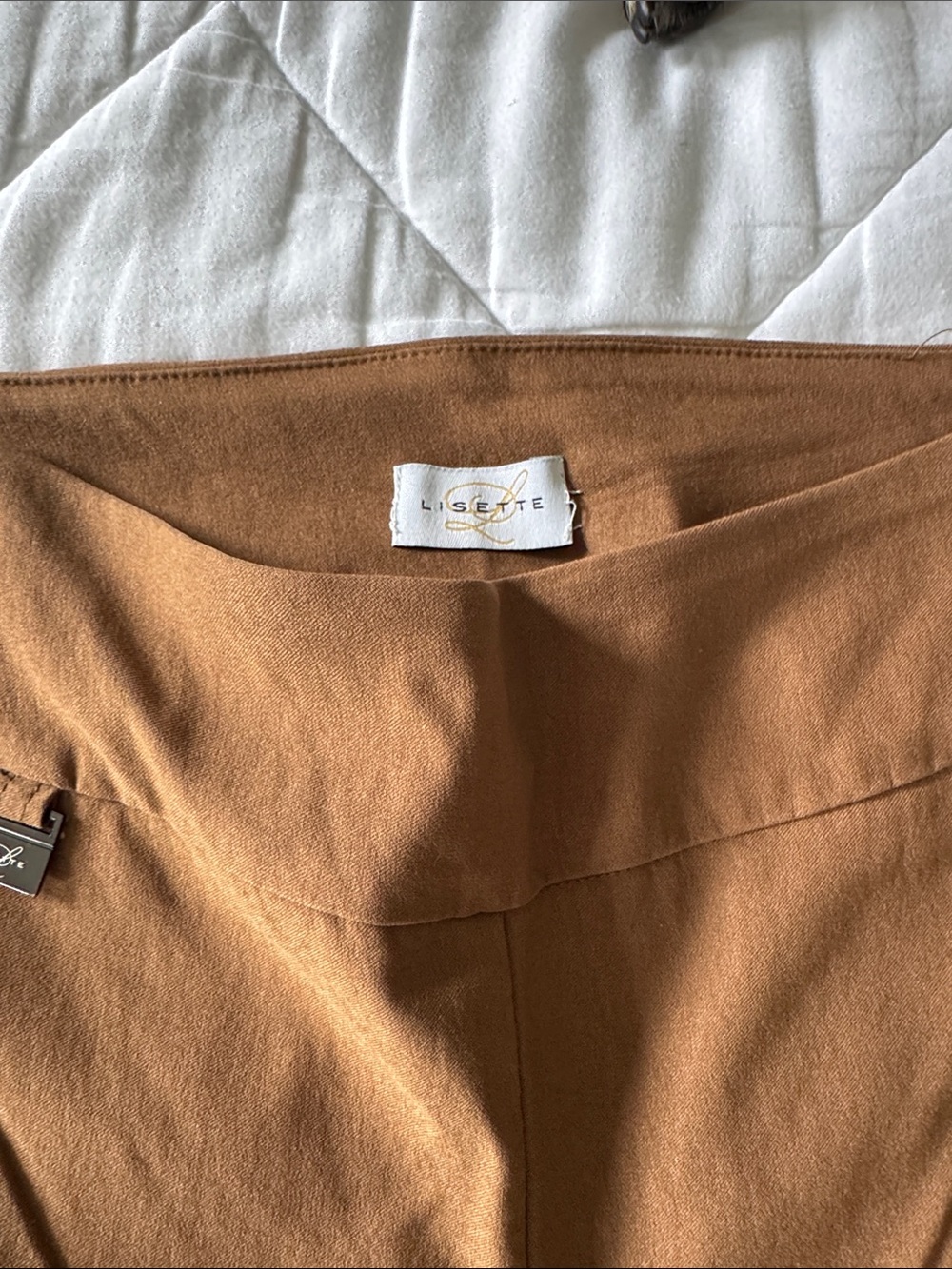 Lisette High-Waist pants  in Camel Brown
